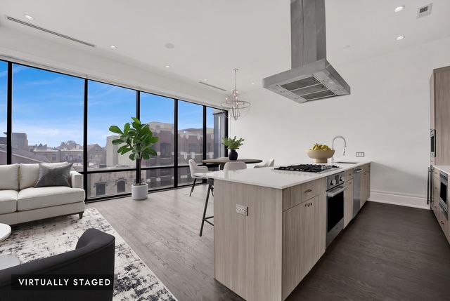 1404 W Chicago Avenue 4, Chicago, IL 60642