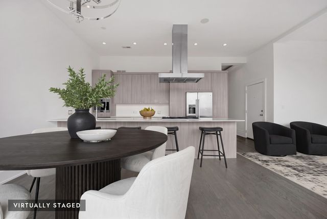 1404 W Chicago Avenue 4, Chicago, IL 60642