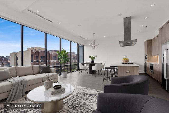1404 W Chicago Avenue 4, Chicago, IL 60642