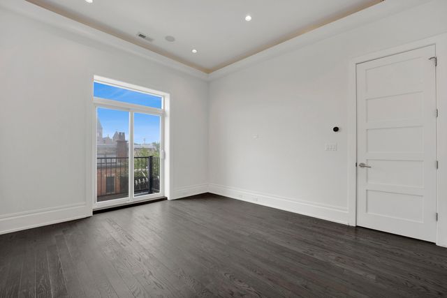 1404 W Chicago Avenue 4, Chicago, IL 60642