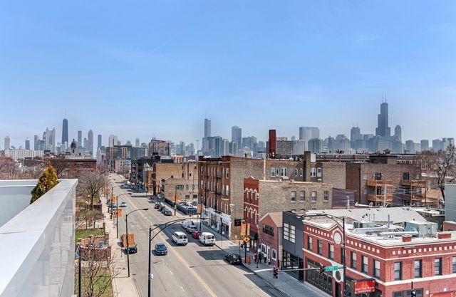 1404 W Chicago Avenue 4, Chicago, IL 60642