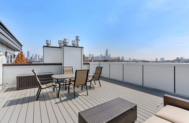 1404 W Chicago Avenue 4, Chicago, IL 60642