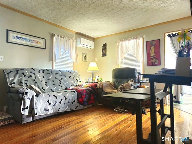 160 Stonecrest Drive, Bristol, CT 06010