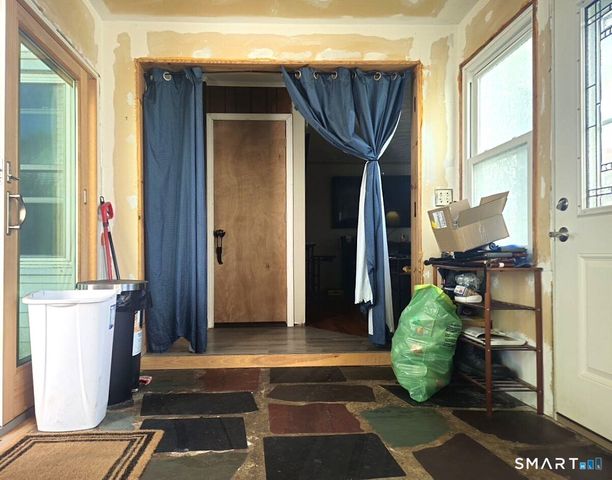 160 Stonecrest Drive, Bristol, CT 06010