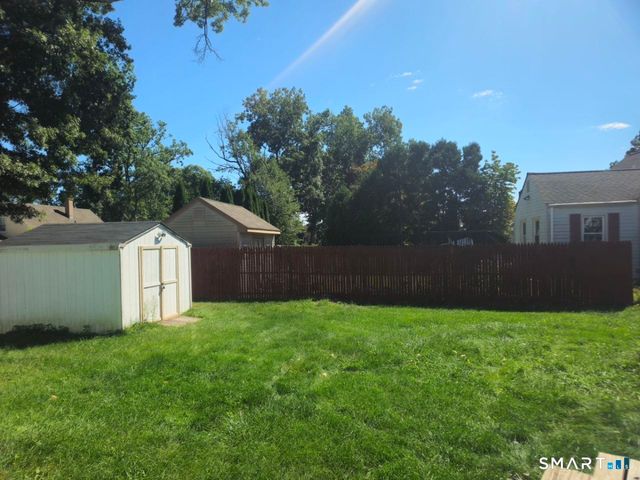 160 Stonecrest Drive, Bristol, CT 06010