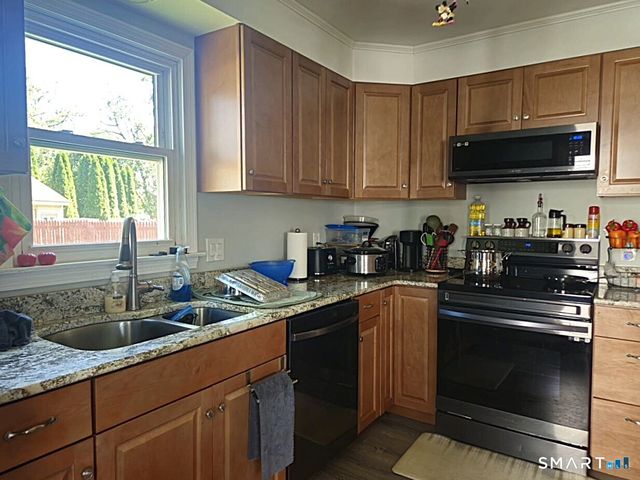 160 Stonecrest Drive, Bristol, CT 06010