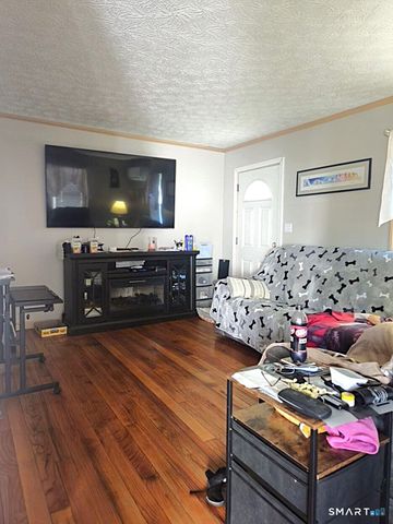 160 Stonecrest Drive, Bristol, CT 06010