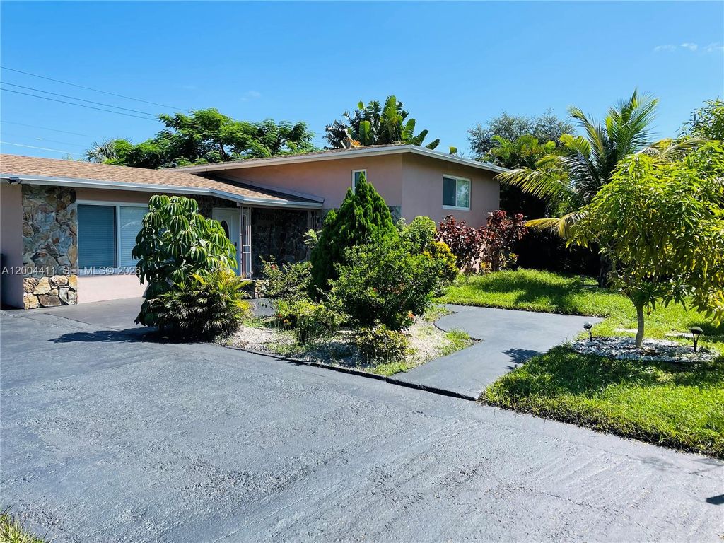 1335 NE 204th Ter 0, Miami, FL 33179