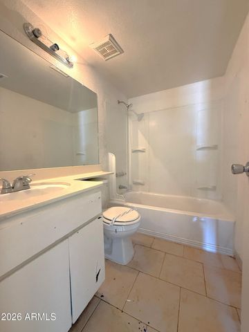 945 W GEMINI Drive, Tempe, AZ 85283