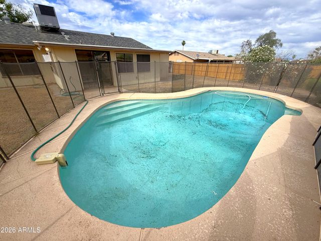 945 W GEMINI Drive, Tempe, AZ 85283