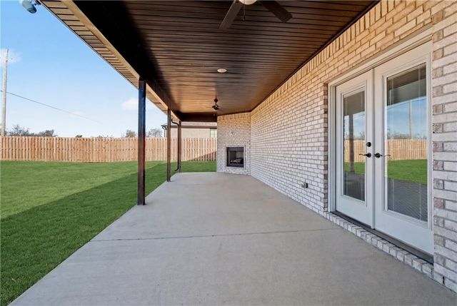 1161 Montieri Drive, Centerton, AR 72719