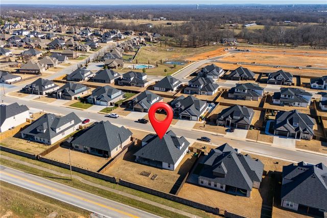 1161 Montieri Drive, Centerton, AR 72719