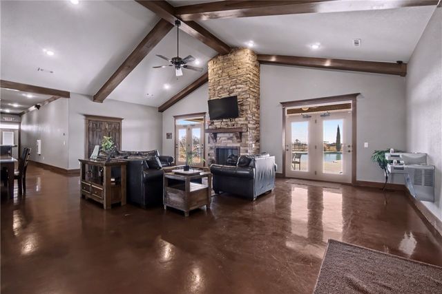 1161 Montieri Drive, Centerton, AR 72719