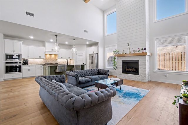 1161 Montieri Drive, Centerton, AR 72719