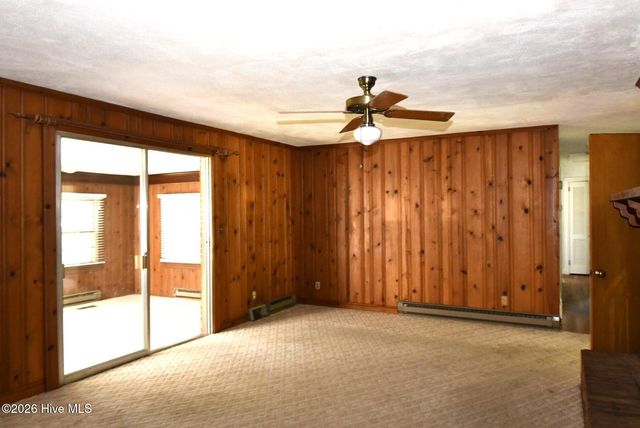 111 Fairlane Road, Greenville, NC 27834