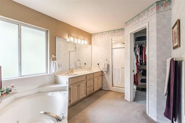 501 Lambeth Circle, Edmond, OK 73003