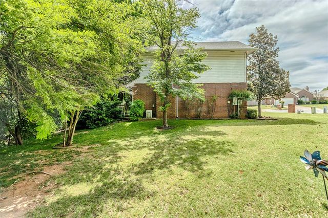 501 Lambeth Circle, Edmond, OK 73003