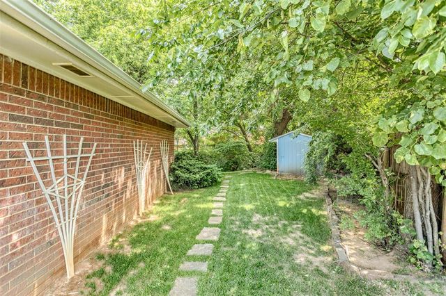 501 Lambeth Circle, Edmond, OK 73003