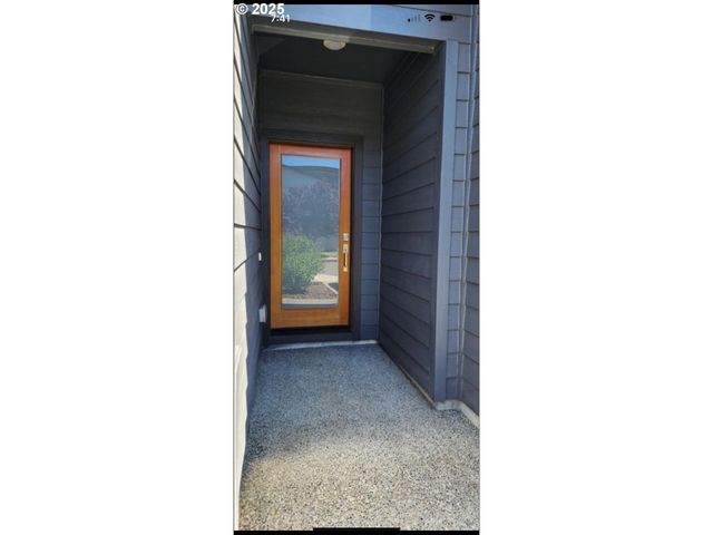 11513 Ne 124TH Pl, Vancouver, WA 98682