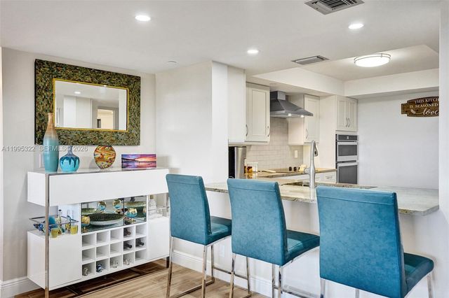 3200 N Port Royale Dr N 1209, Fort Lauderdale, FL 33308