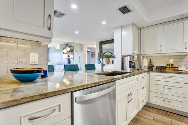 3200 N Port Royale Dr N 1209, Fort Lauderdale, FL 33308