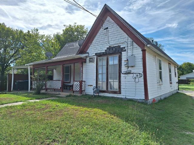 3308 King Street, Greenville, TX 75401