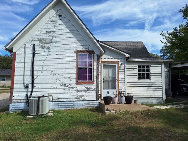 3308 King Street, Greenville, TX 75401
