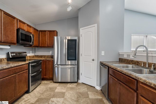 201 Katrina Court, Piedmont, SC 29673