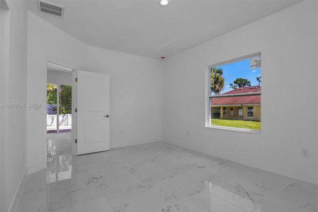 3060 Sean Road, North Port, FL 34288