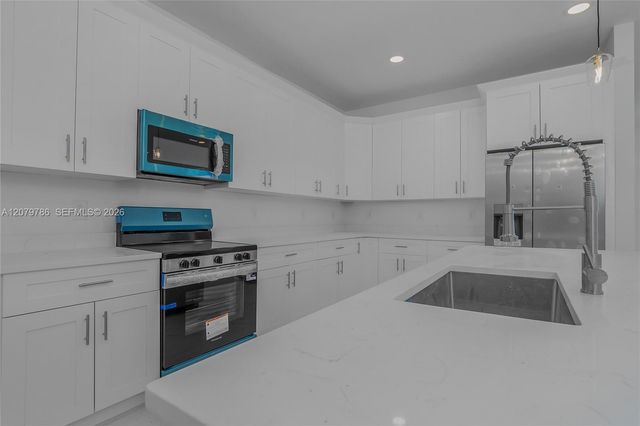 3060 Sean Road, North Port, FL 34288