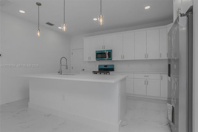 3060 Sean Road, North Port, FL 34288