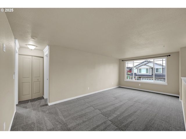 1725 ALLEA Dr, Eugene, OR 97404