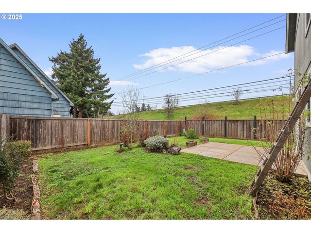 1725 ALLEA Dr, Eugene, OR 97404