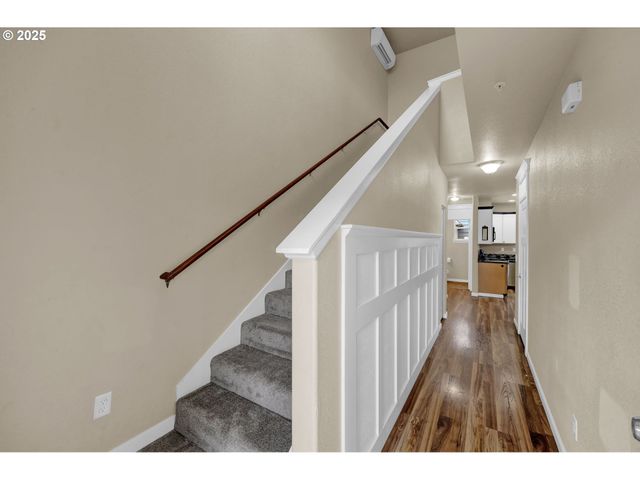 1725 ALLEA Dr, Eugene, OR 97404