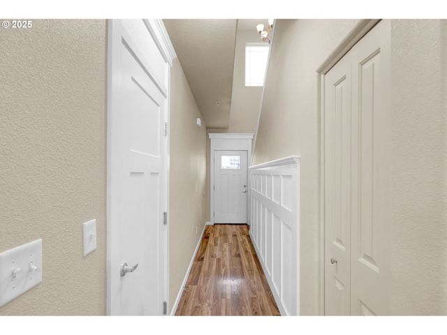 1725 ALLEA Dr, Eugene, OR 97404