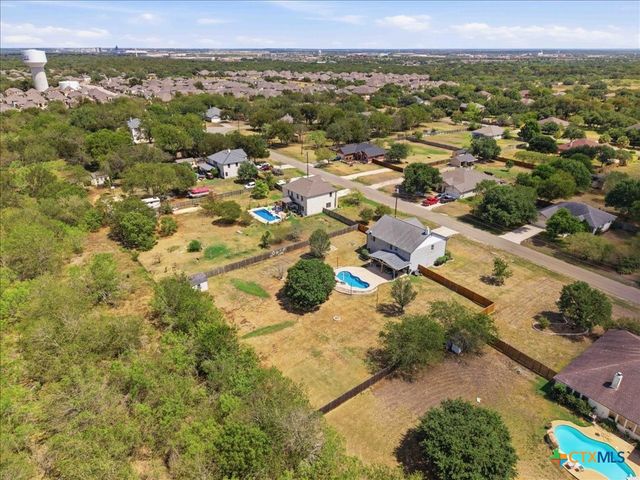 821 Bella Vista Circle, Kyle, TX 78640