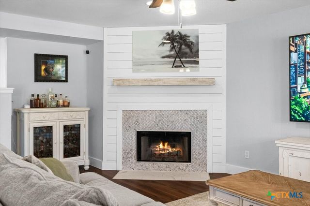 821 Bella Vista Circle, Kyle, TX 78640