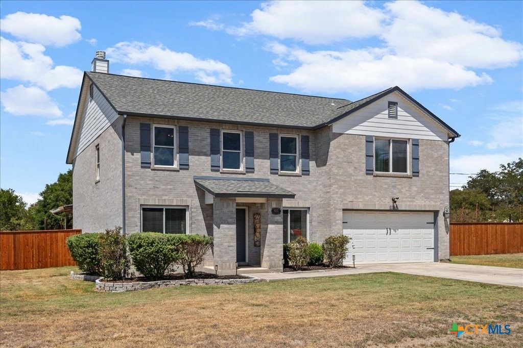 821 Bella Vista Circle, Kyle, TX 78640