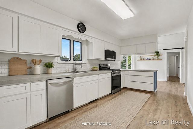 24065 M-78, Pennfield Twp, MI 49017