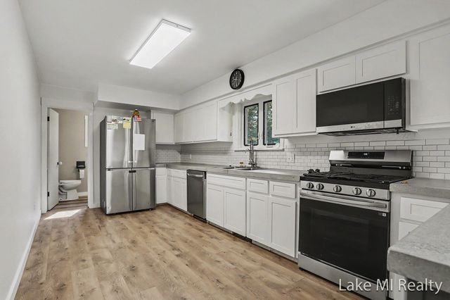 24065 M-78, Pennfield Twp, MI 49017