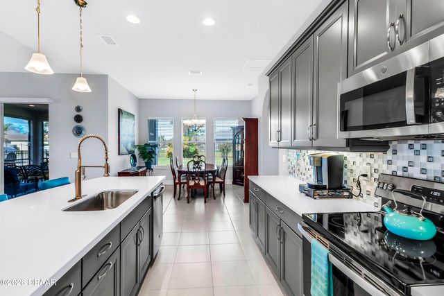 6236 W Fallsgrove Lane, Port Orange, FL 32128