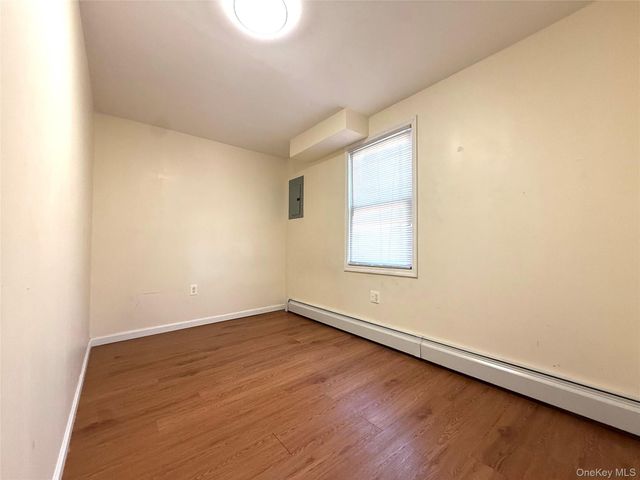 6111 156th Street, Flushing, NY 11367