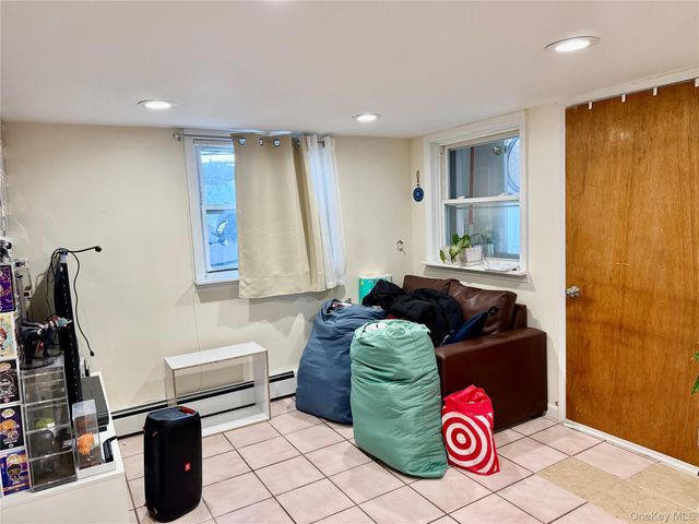 6111 156th Street, Flushing, NY 11367