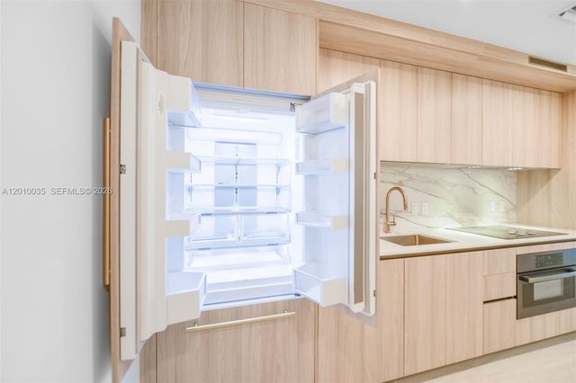 77 SE 5 Street 2603, Miami, FL 33131