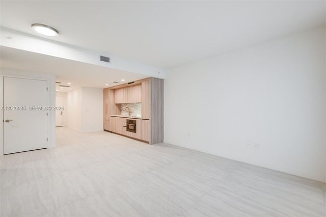 77 SE 5 Street 2603, Miami, FL 33131