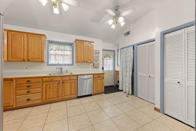 17560 Hillside Avenue, Homewood, IL 60430