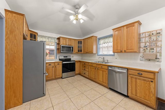 17560 Hillside Avenue, Homewood, IL 60430