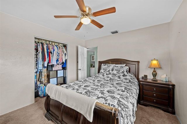 6737 LAUREL STREET N, St Petersburg, FL 33702