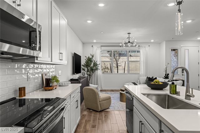 1503 Melodic Lark Drive, Las Vegas, NV 89138