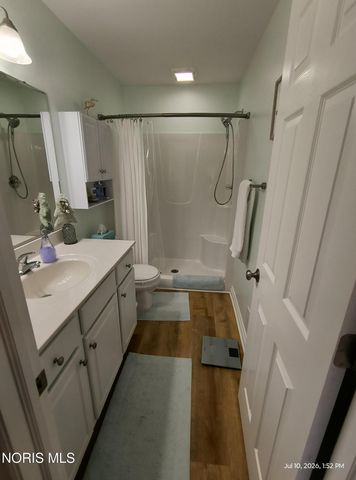 8408 Birchwood Lane, Northwood, OH 43619